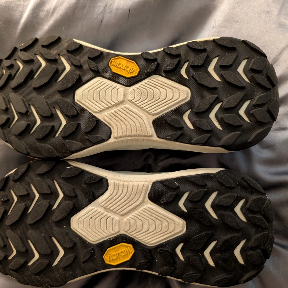 Hoka Women - Picture 3 of 5